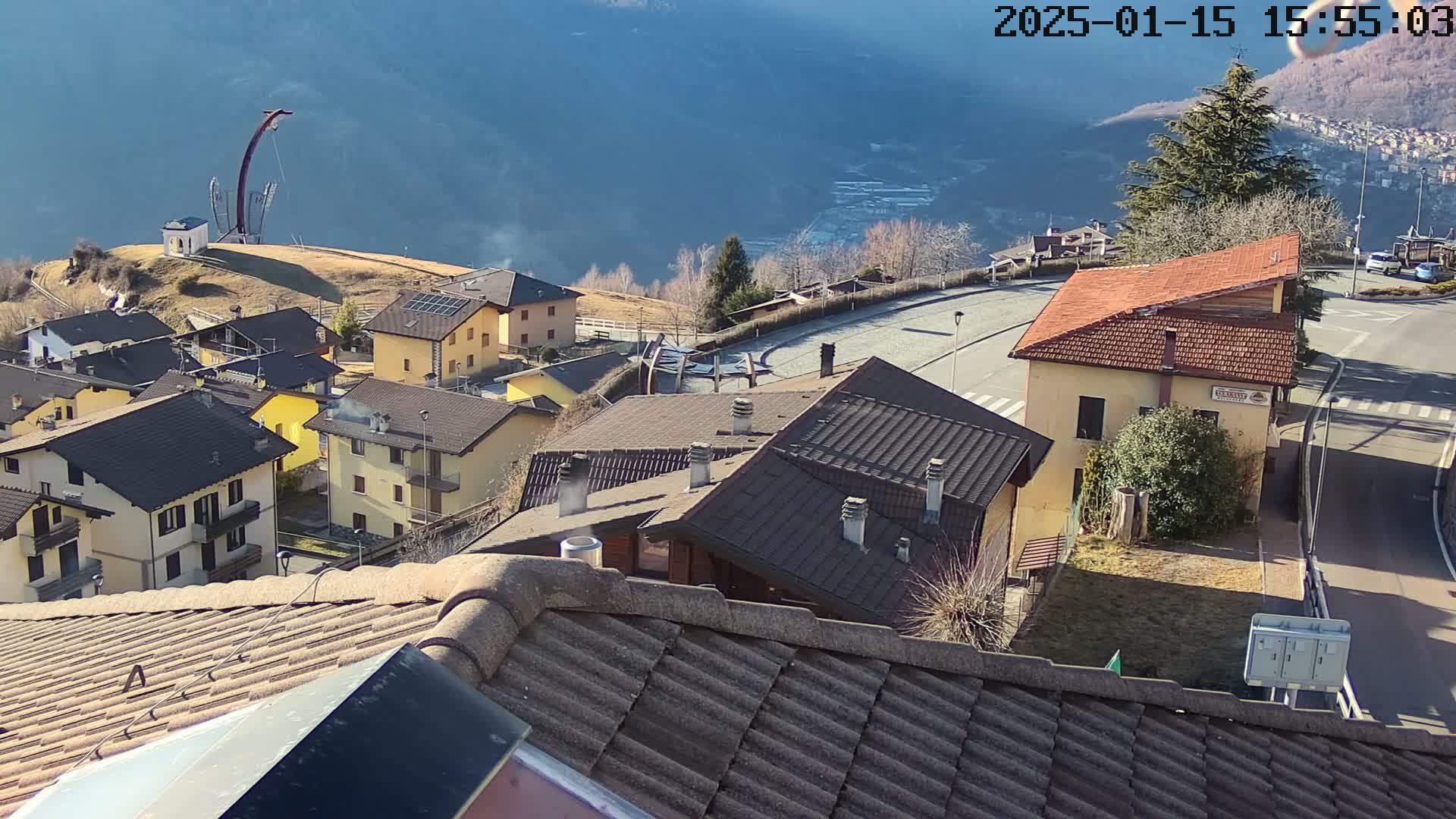 immagine della webcam nei dintorni di Ponte di Legno: webcam Cevo